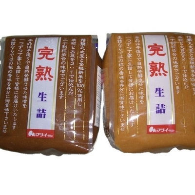 Warme sushi kruiden en authentieke smaak van gebrouwen sojabonenpasta Dark Shiro Miso