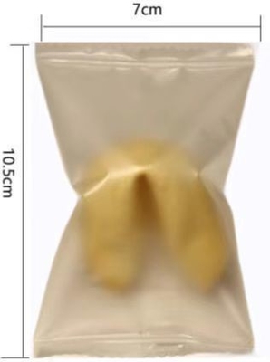 Gewoon vullen van aangepaste gelukkoekjes voor dagelijkse aanmoediging
