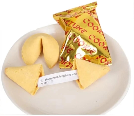 Gewoon vullen van aangepaste gelukkoekjes voor dagelijkse aanmoediging