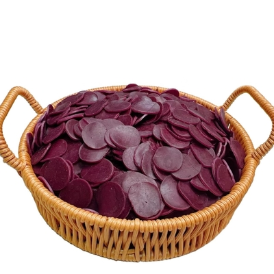 Normale roze aardappelsnips Inktvisrol Garnalenstrookjes Embryo materiaal Kleurrijk Roodwit Garnalen crackers